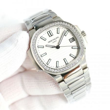 Swiss Copy Patek Philippe Nautilus Diamond-set Bezel White Dial 35.2mm